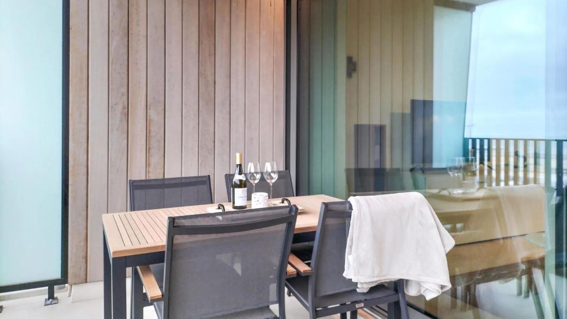 Gorgeous Apartment In Oostende With Wifi 0*, Ostende Belgie