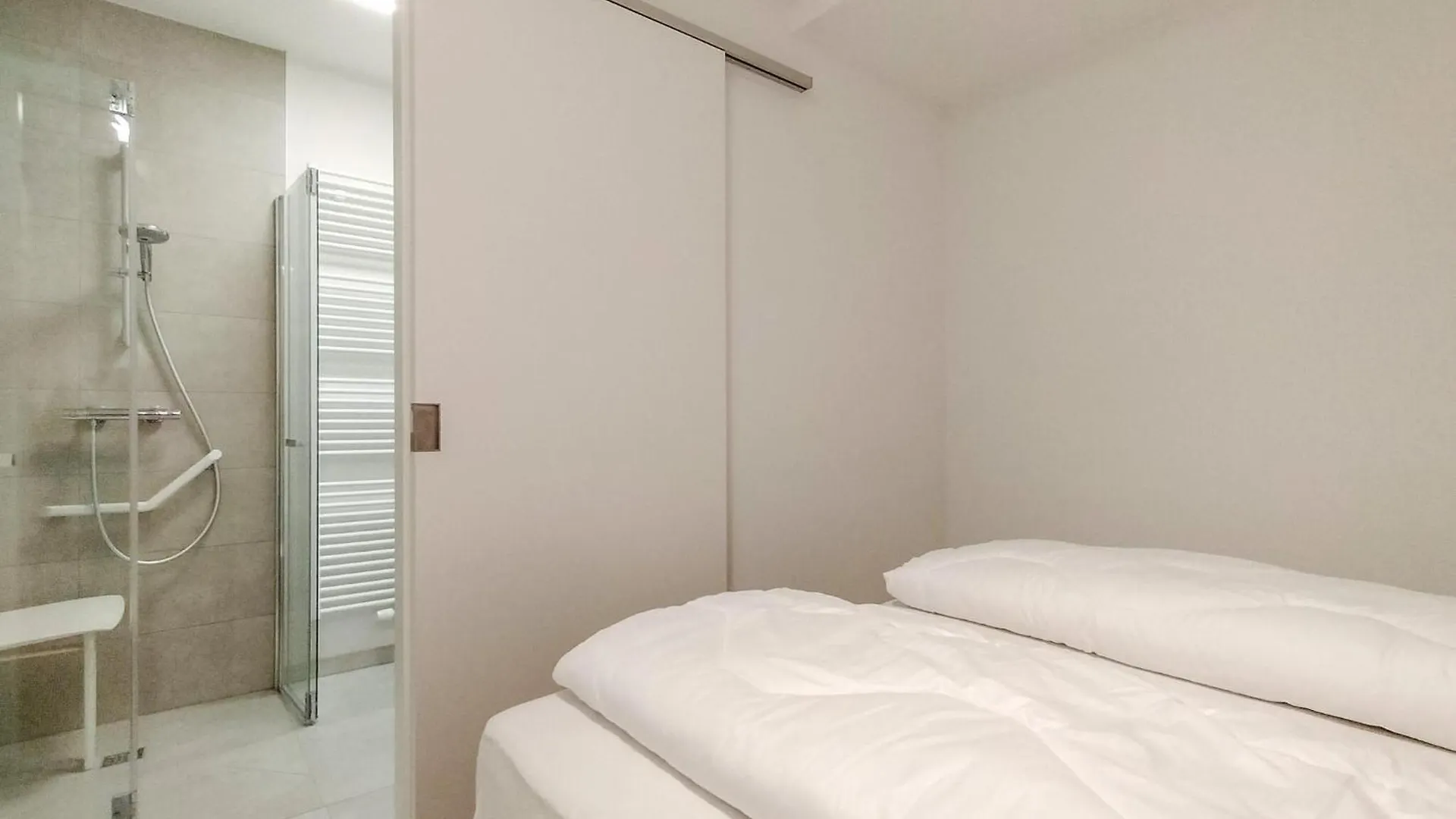 Gorgeous Apartment In Oostende With Wifi Ostend