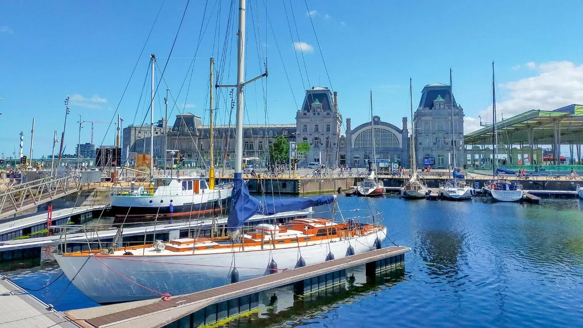 Gorgeous Apartment In Oostende With Wifi